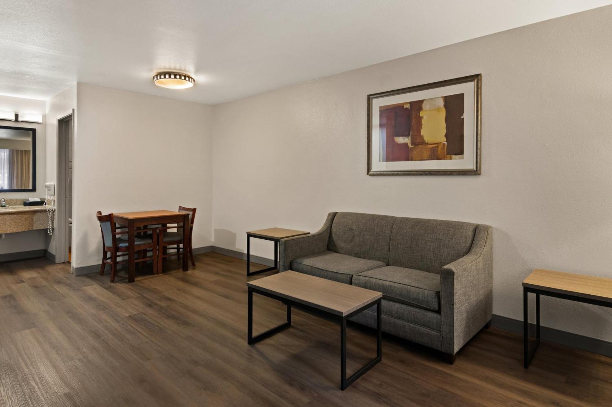 Irving Inn & Suites At Dfw Airport Kültér fotó