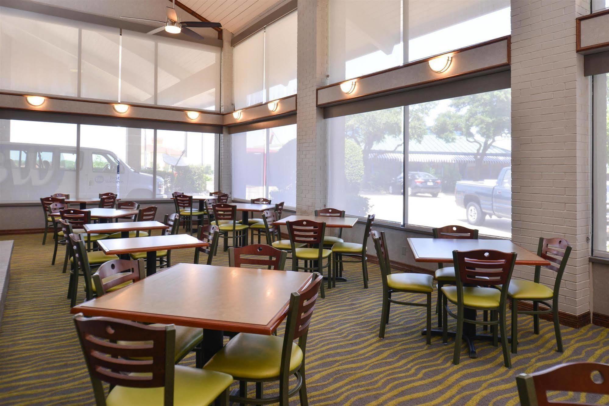 Irving Inn & Suites At Dfw Airport Kültér fotó